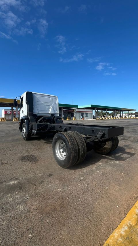 Volkswagen 17-260 Constellation Robust - 21/22 6