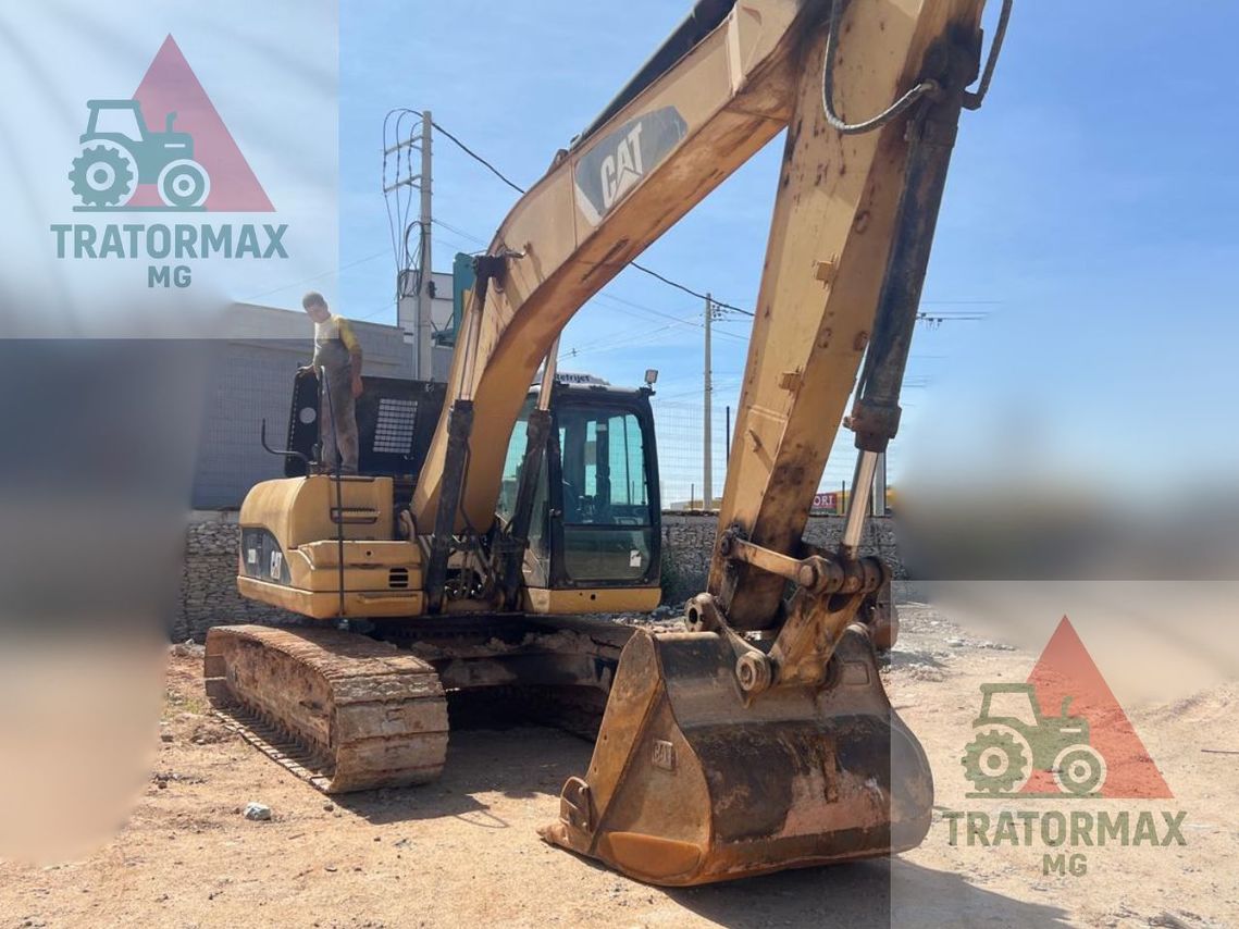 Caterpillar 320 DL - 12/12 2