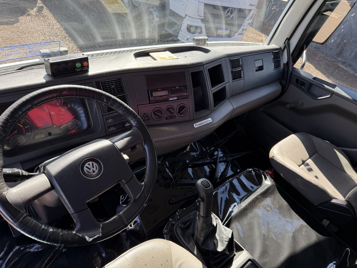 Volkswagen 31-280 E Constel. 6x4 - 19/20 7