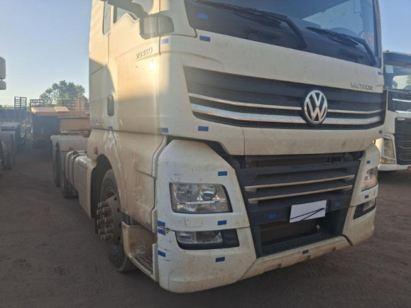 Volkswagen 29-530 6x4 Meteor - 23/24 18