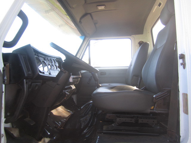 Volkswagen 24 220 - 95/95 12