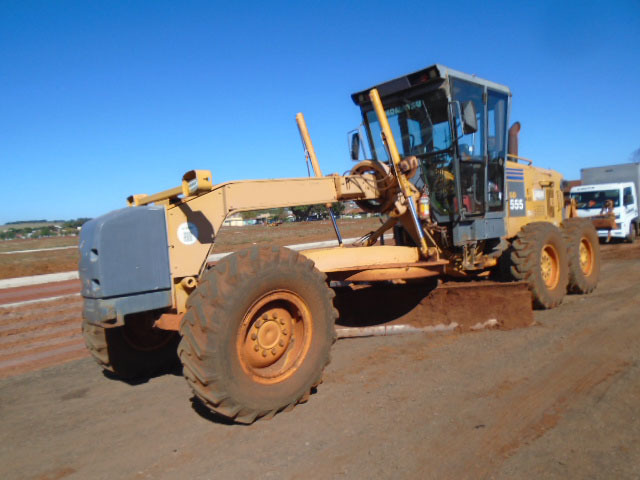 Komatsu GD555-3 - 08/08 17