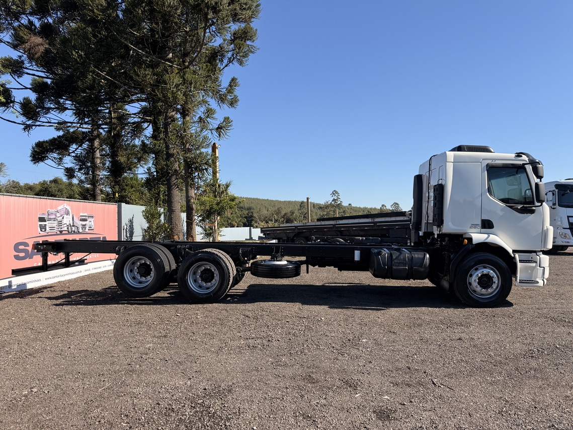 Volvo VM260 - 11/11 3