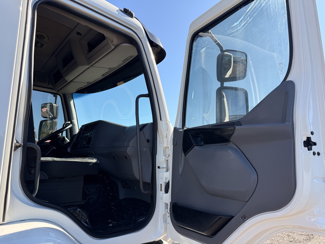 Volvo VM260 - 11/11 15