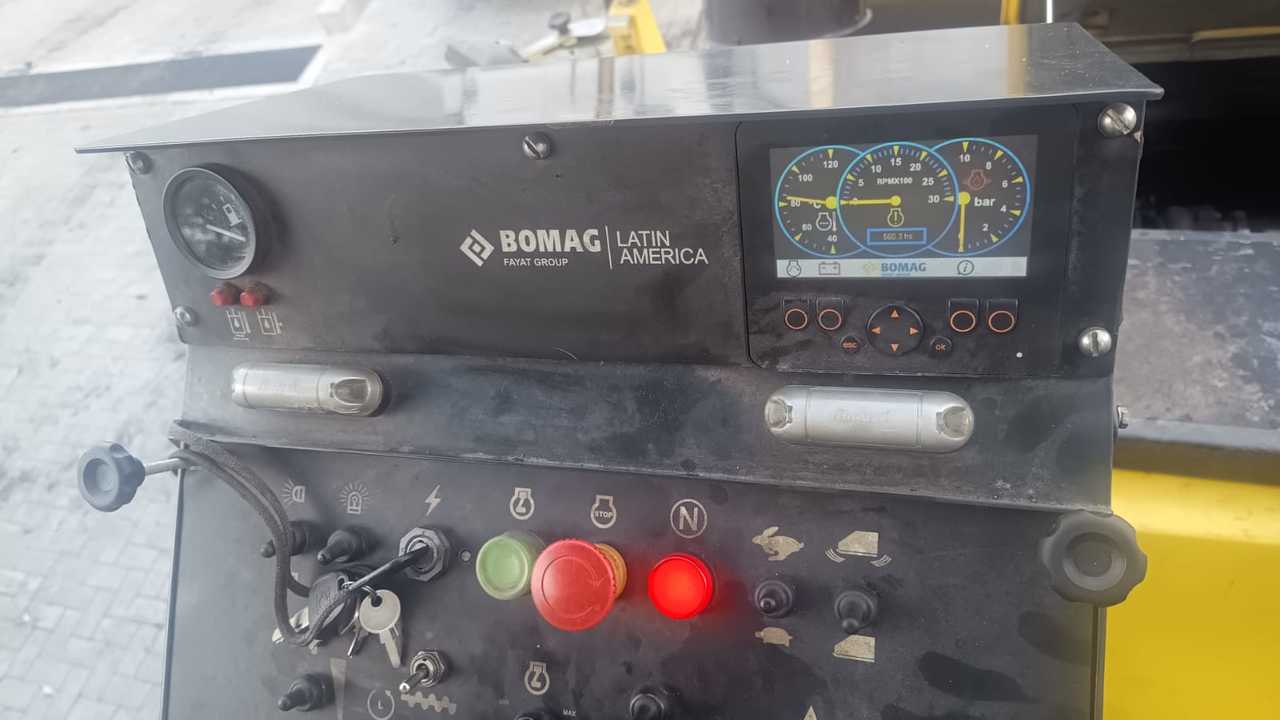 Bomag VDA 400 - 24/24 2