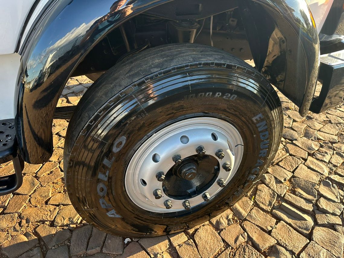 Mercedes Benz MB 1518 - 88/88 9