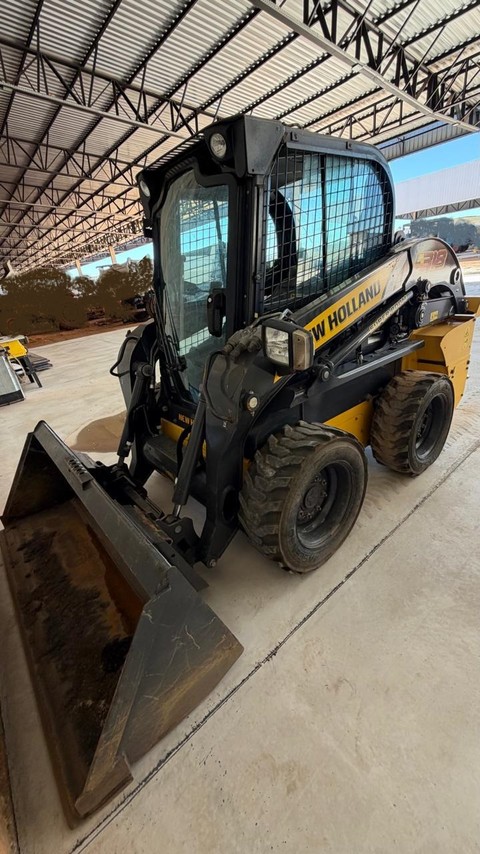 New Holland  L 318 - 24/24 6