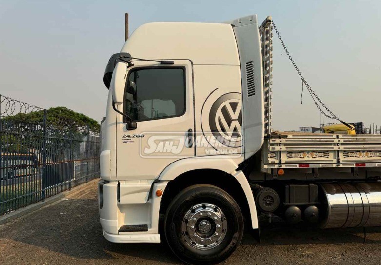 Volkswagen 24-280 E Constellation 6x2 - 21/22 2