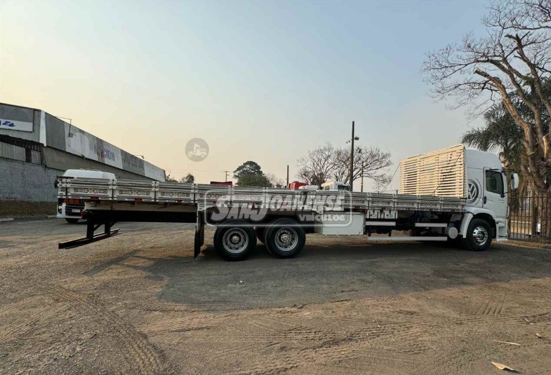 Volkswagen 24-280 E Constellation 6x2 - 21/22 7