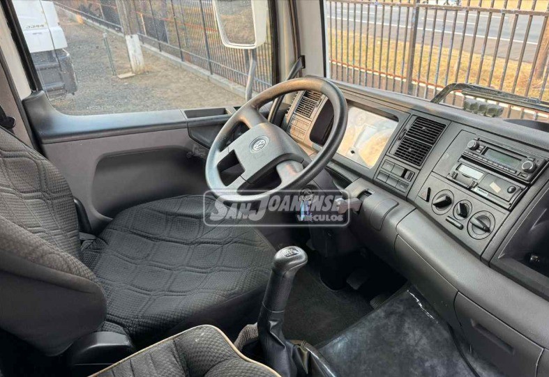 Volkswagen 24-280 E Constellation 6x2 - 21/22 8