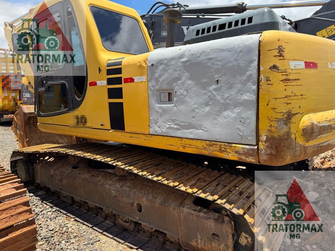 Komatsu PC200 - 07/07 5