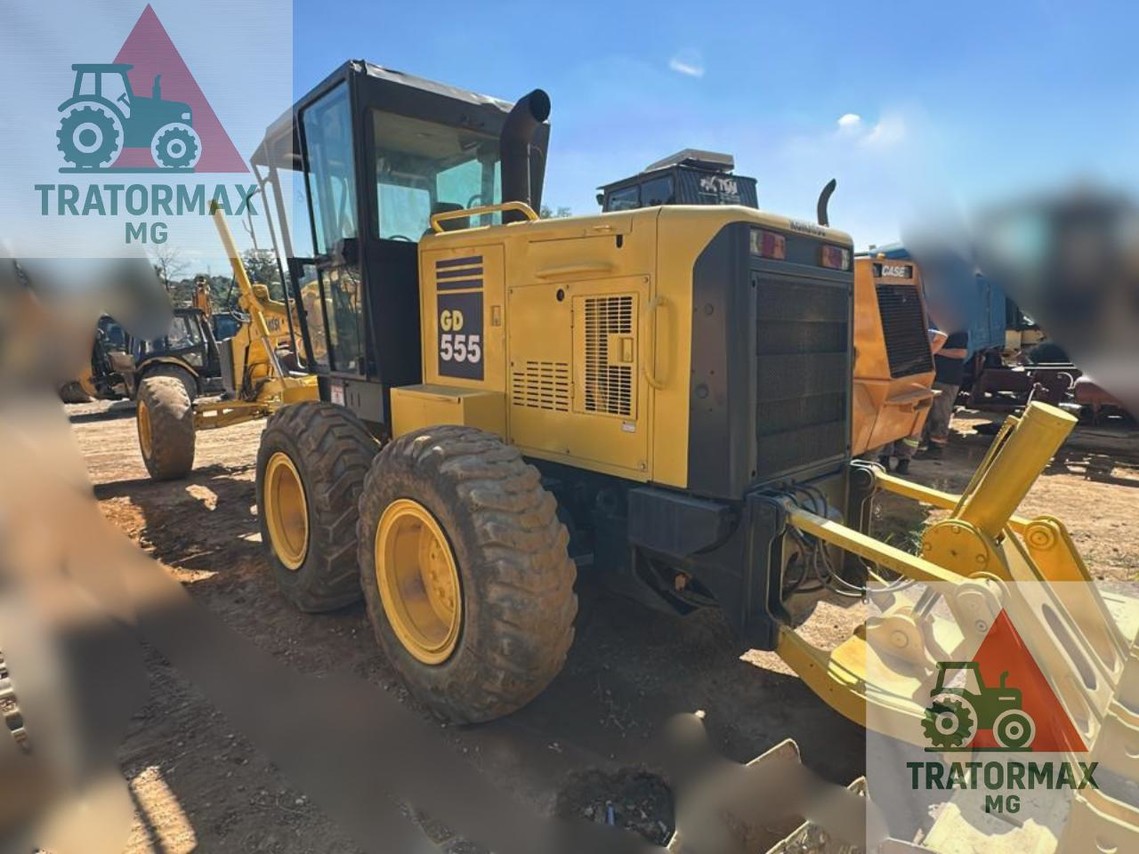 Komatsu GD555 - 08/08 2