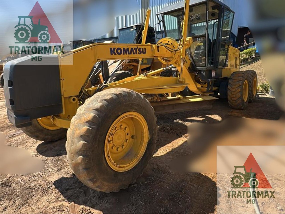 Komatsu GD555 - 08/08 6