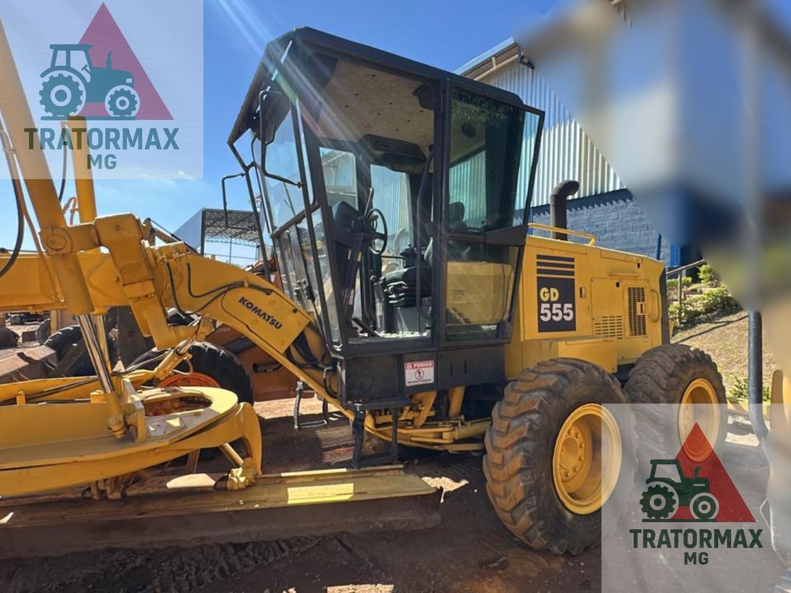 Komatsu GD555 - 08/08 7
