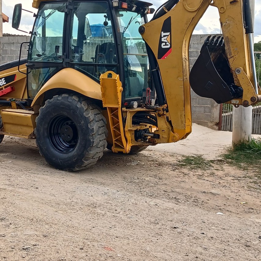 Caterpillar 416E - 15/15 2
