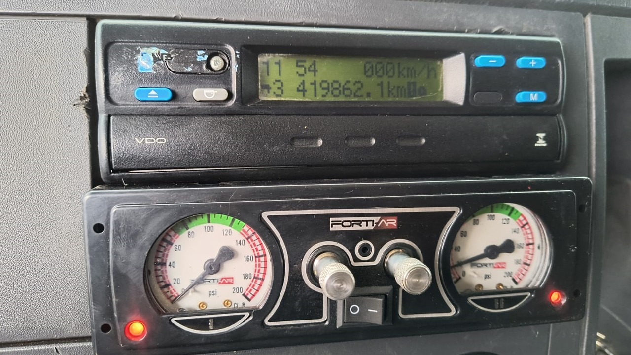 Volkswagen 24-280 E Constellation 6x2 - 13/13 12