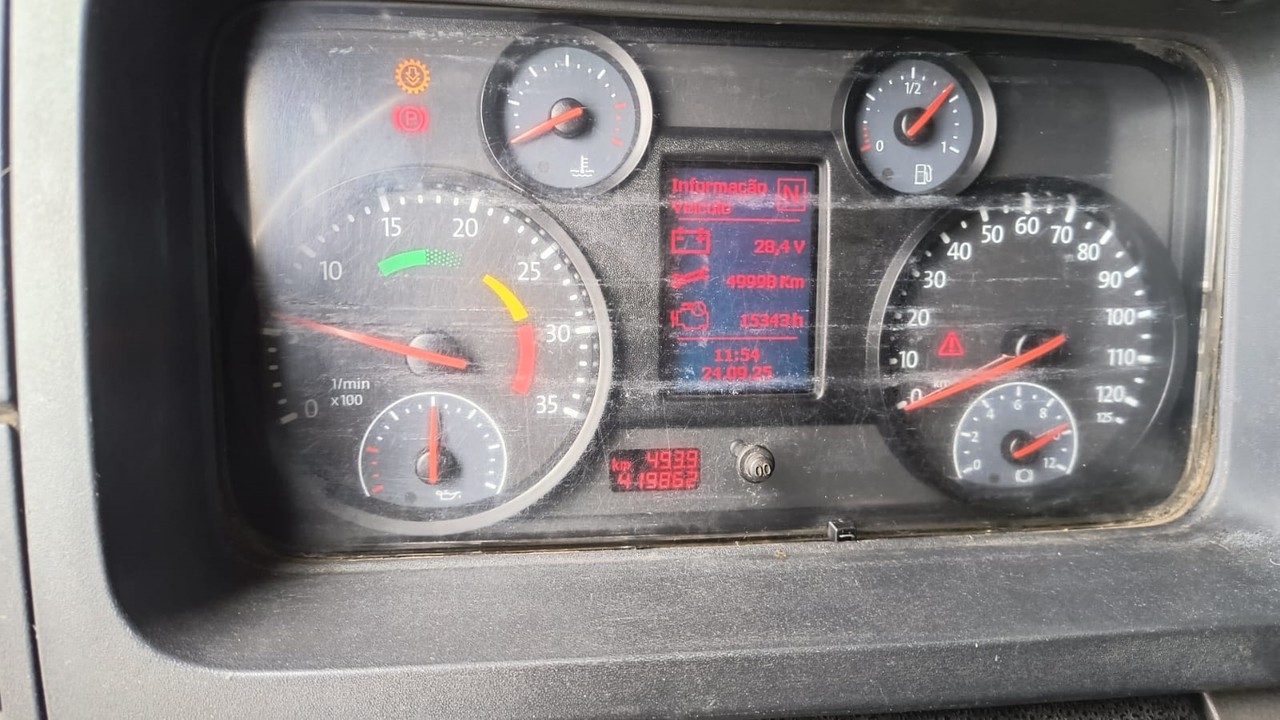 Volkswagen 24-280 E Constellation 6x2 - 13/13 15