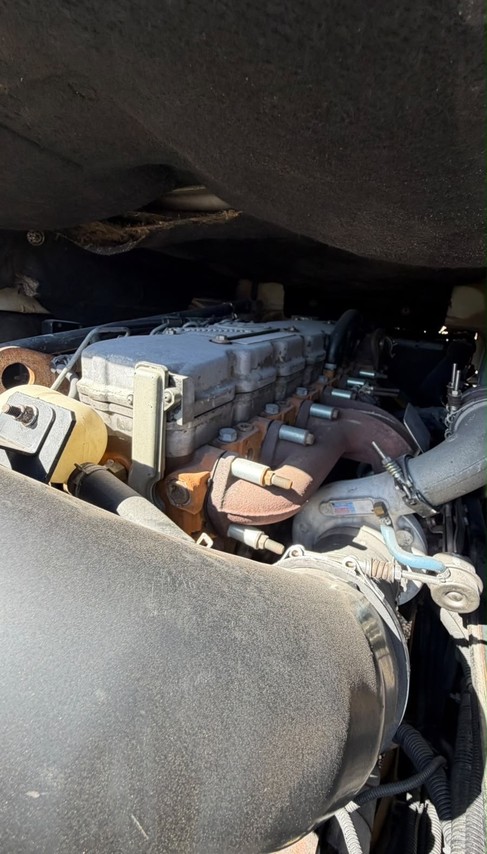 Volkswagen 24-250 E Constellation 3-Eixos - 08/08 4