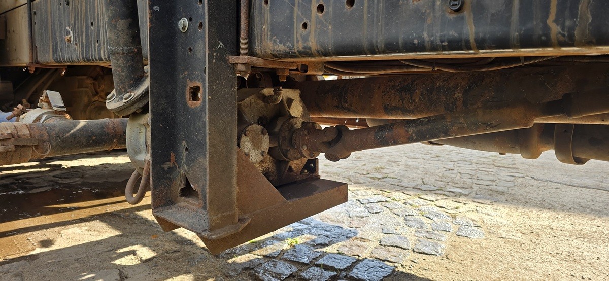 Volkswagen 31-280 E Constel. 6x4 - 19/20 12