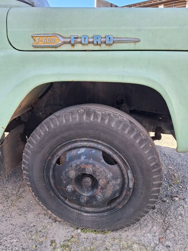 Ford F600 - 19/62 2