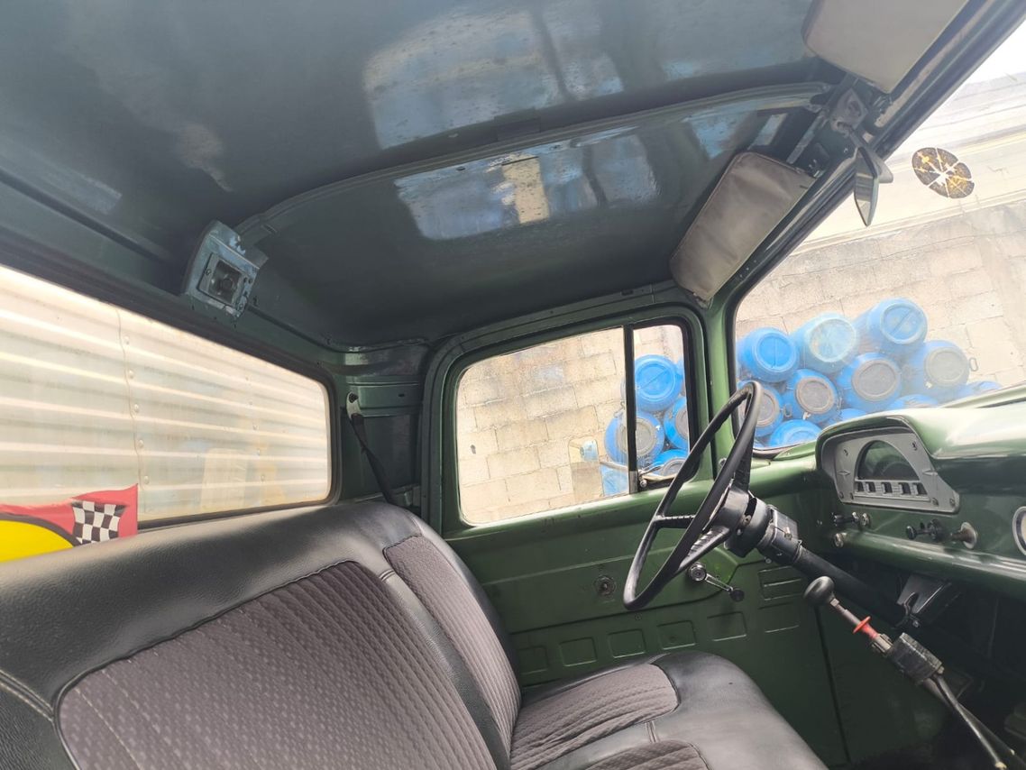 Ford F600 - 19/62 7