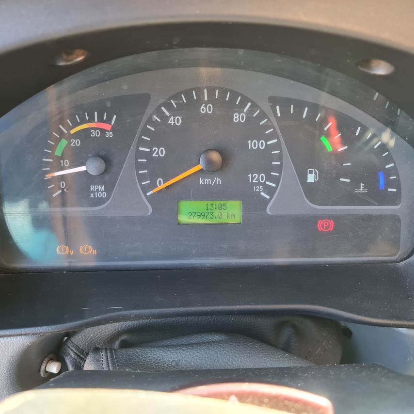 Mercedes Benz Accelo 915 - 06/06 9