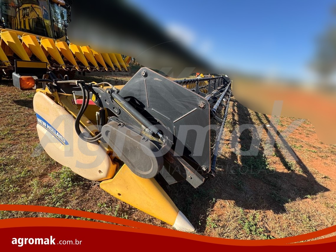 New Holland CR5.85 - 18/18 10