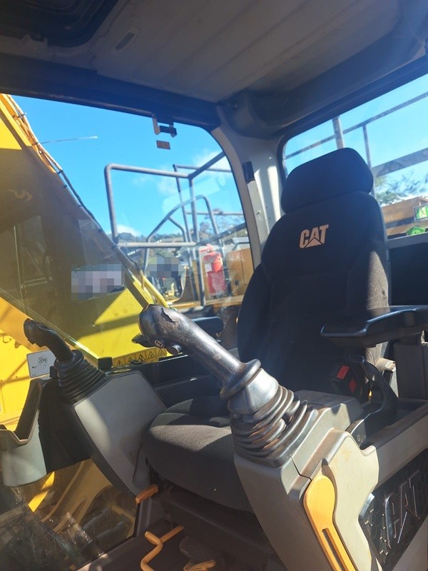 Caterpillar  320 - 21/21 3