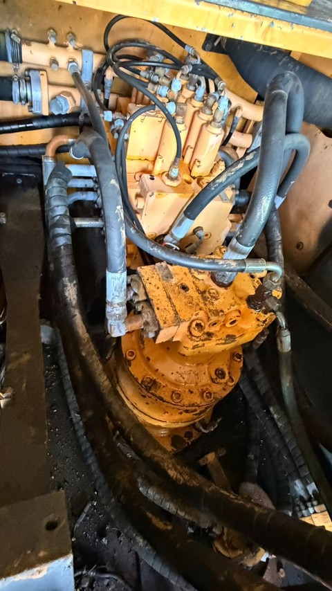 Hyundai R210LC-7 - 11/11 10