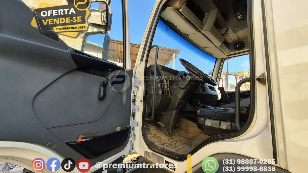 Volvo VM330 - 11/11 4