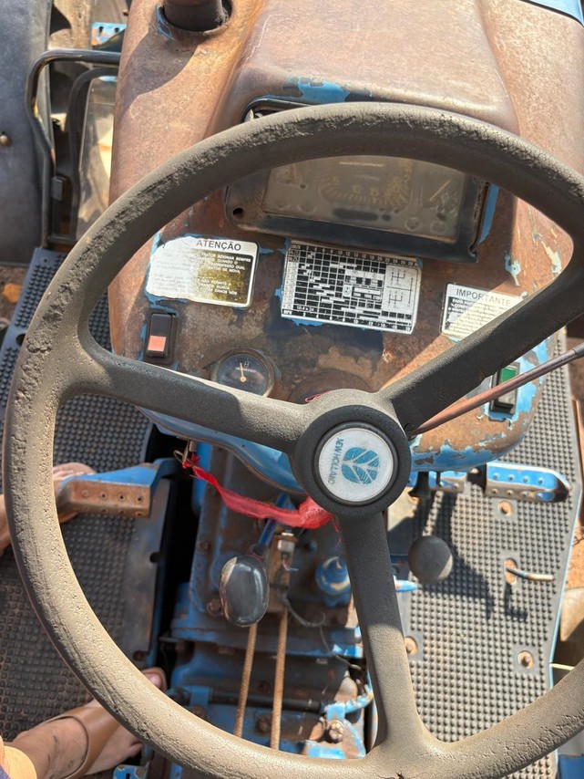 New Holland 7630 - 05/05 8