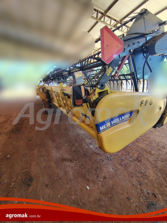 New Holland CR8.90 - 18/18 7