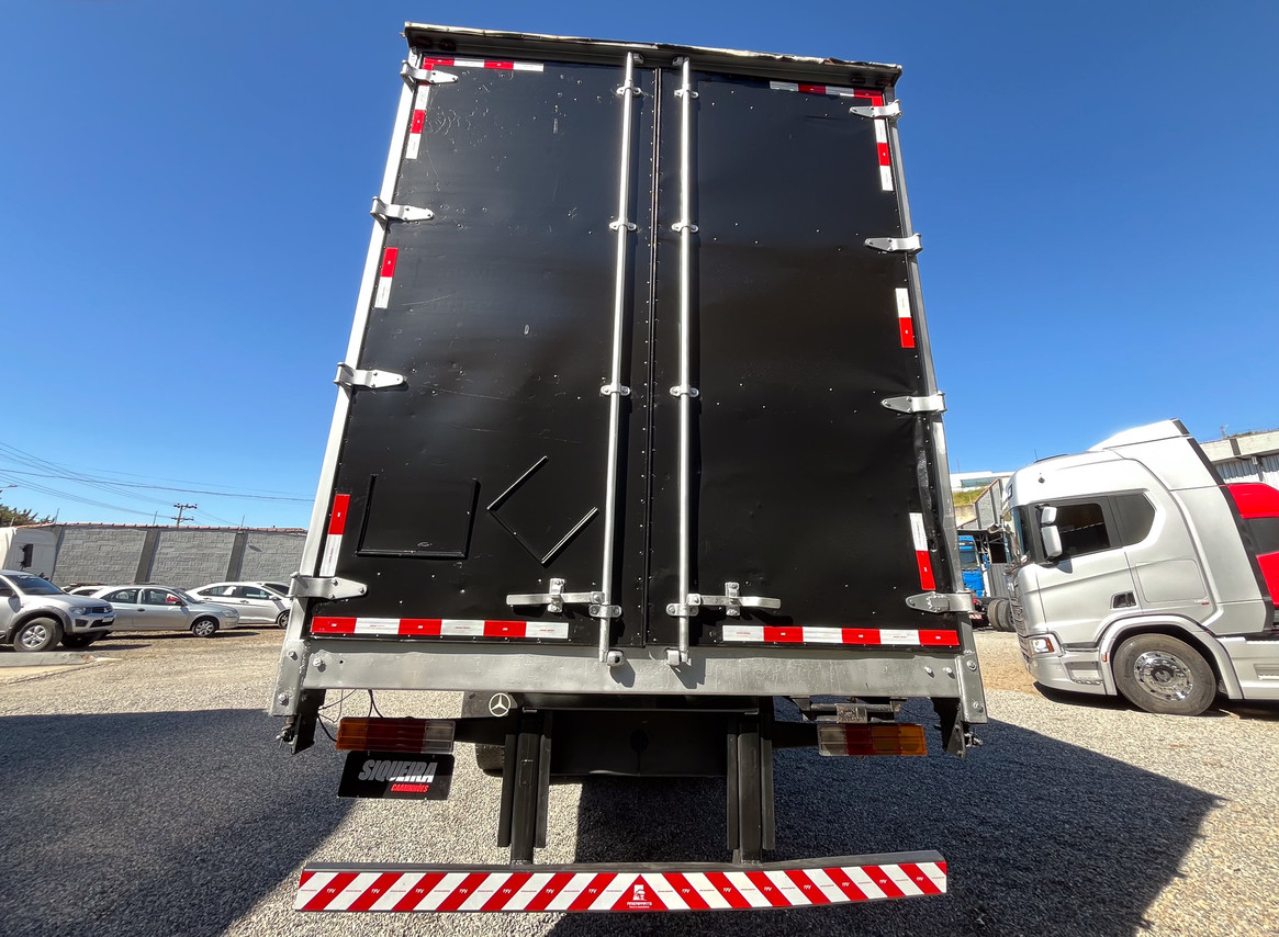 Mercedes Benz MB 1620 - 08/08 9