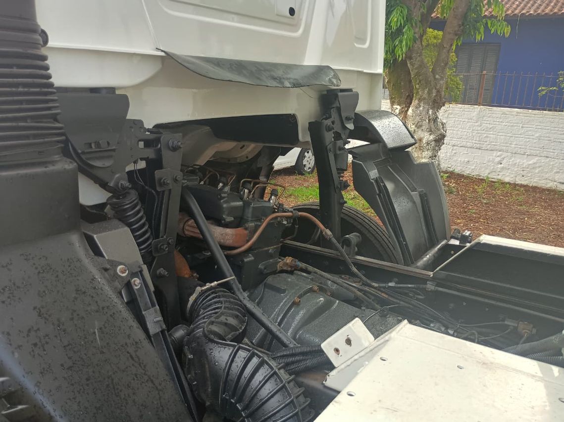 Volkswagen 26-260 E Constel. 6x4 - 20/10 9