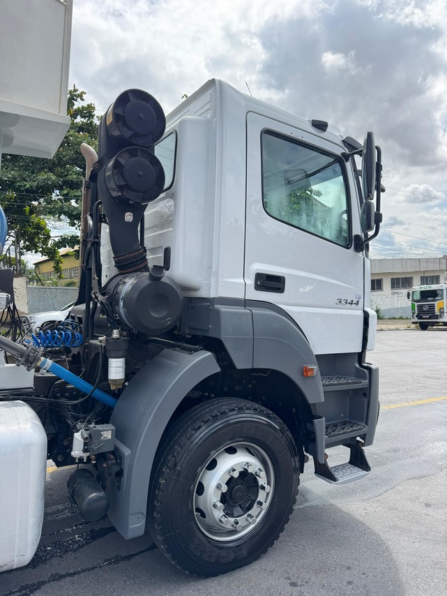 Mercedes Benz Axor 3344 - 20/19 3