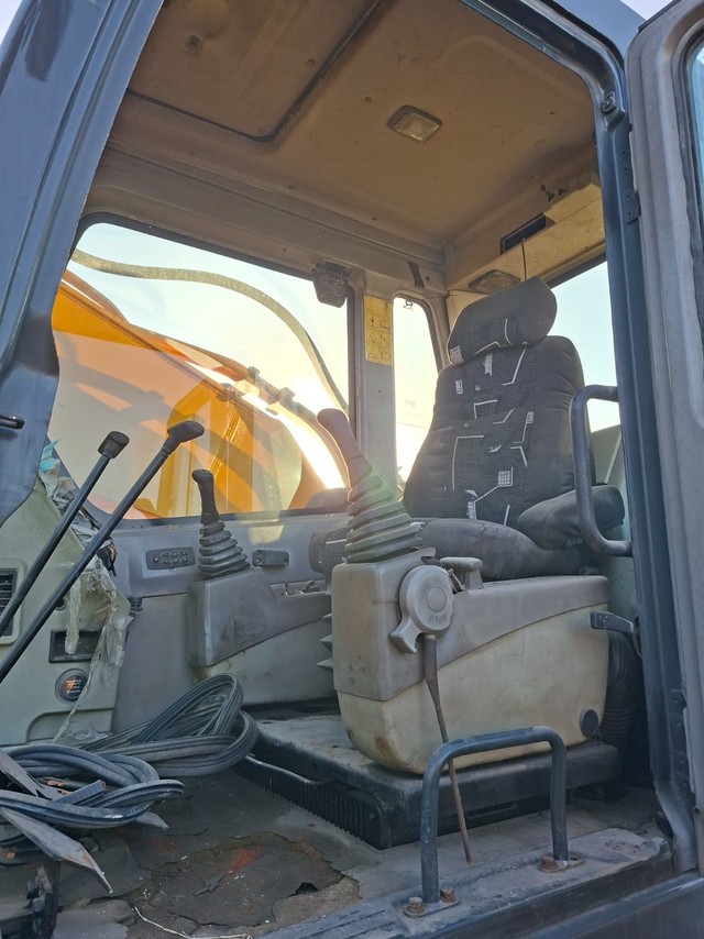 Hyundai R320 - 09/09 6
