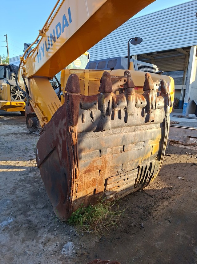 Hyundai R320 - 09/09 8