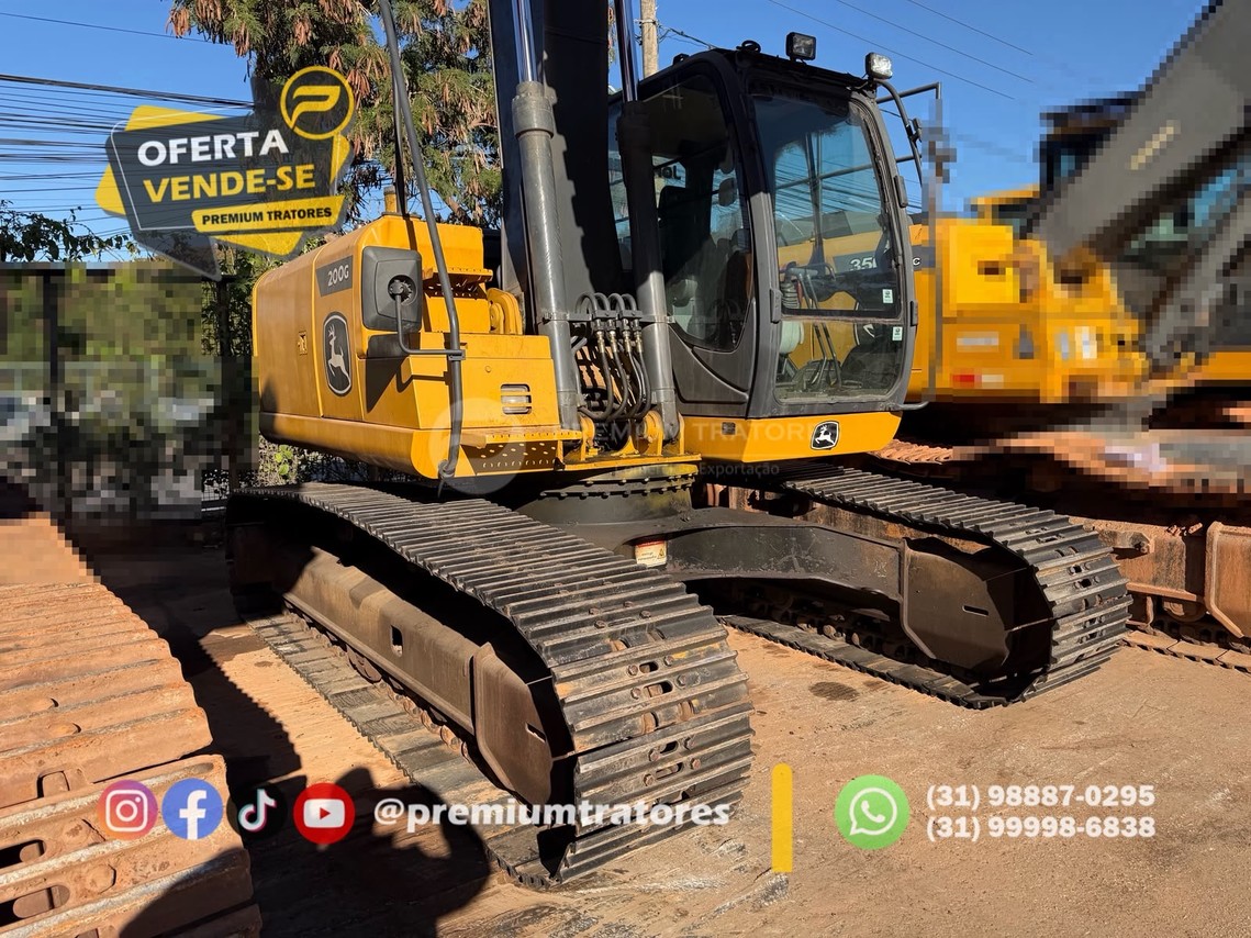 John Deere  200G - 20/20 5