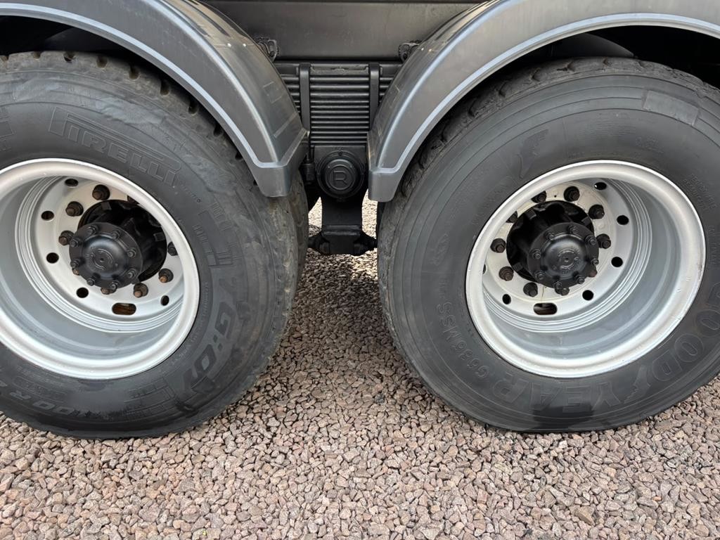Volkswagen 26-260 - 09/10 14