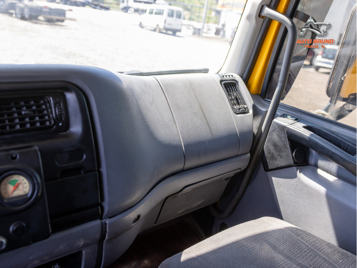 Volvo VM260 - 08/08 15