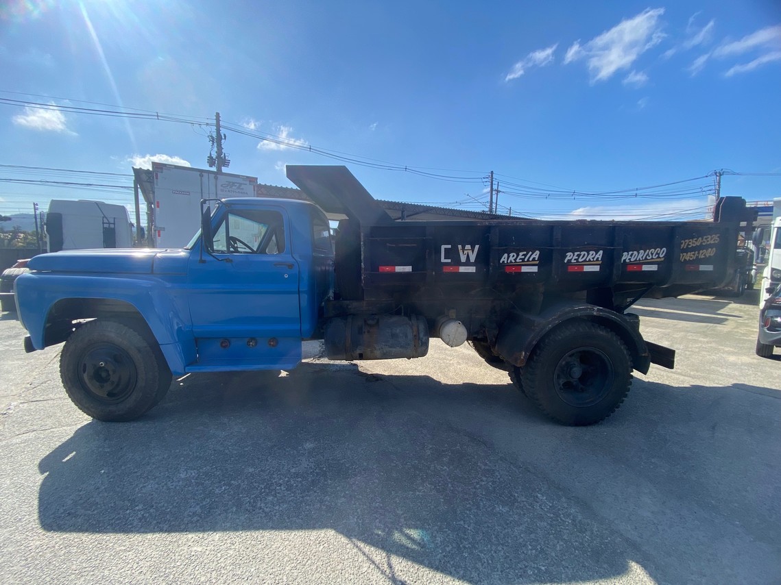 Ford F7000 - 79/79 8