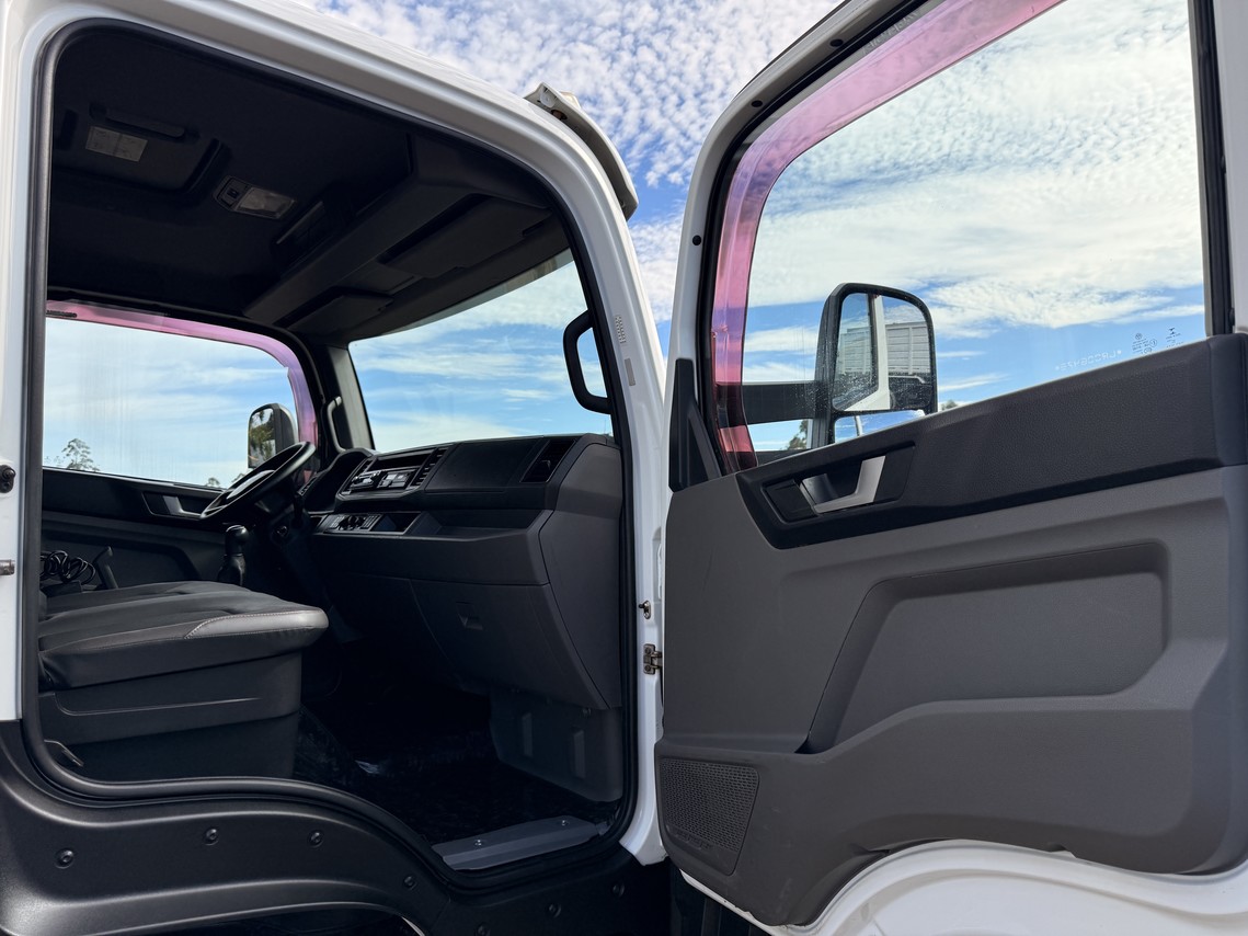 Volkswagen 9-170 Delivery - 19/20 16