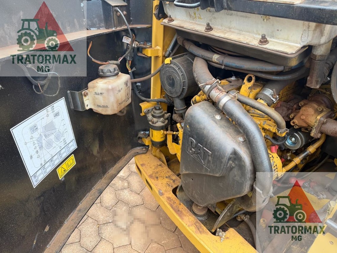 Caterpillar 226 - 20/20 8