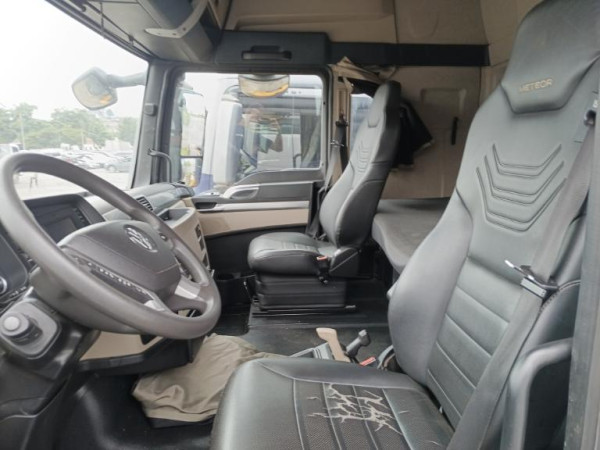 Volkswagen 29-520 6x4 Meteor - 21/22 6