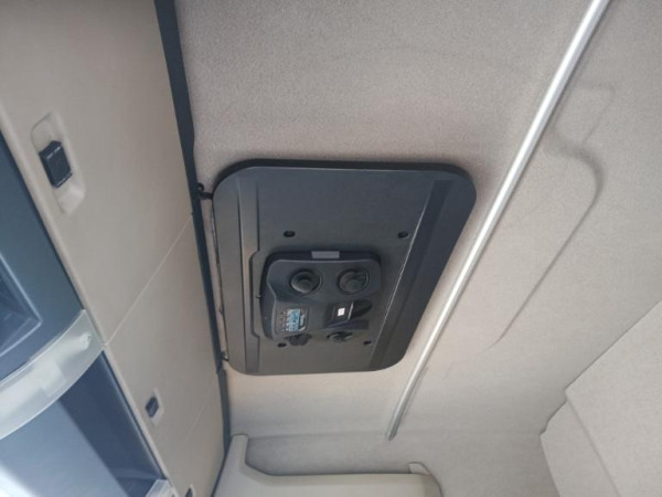 Volkswagen 29-520 6x4 Meteor - 21/22 8