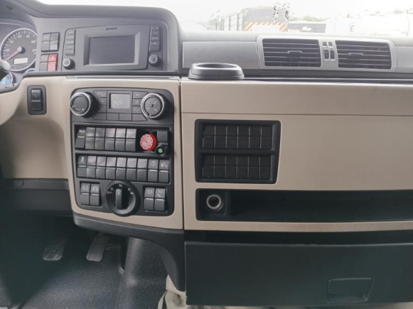 Volkswagen 29-520 6x4 Meteor - 21/22 9