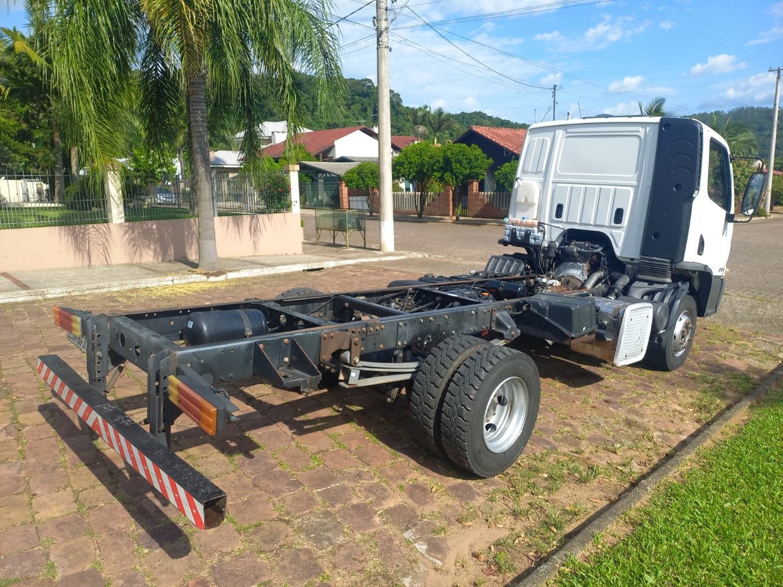 Mercedes Benz Accelo 815 - 12/12 2