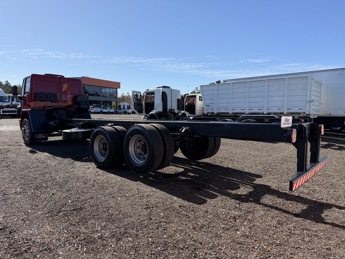 Ford Cargo2422 - 09/09 10