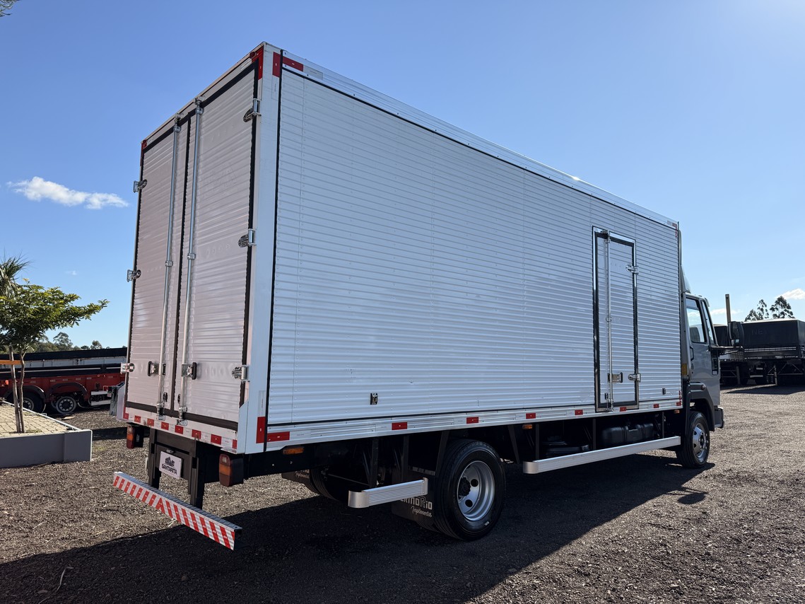 Ford Cargo816 - 18/19 3