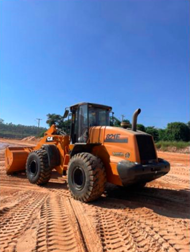 Case 821E - 11/11 6